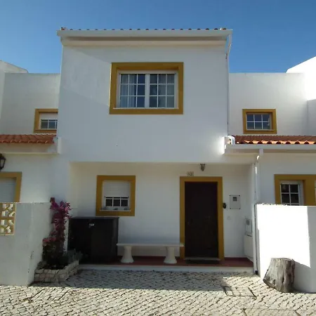 Casa Flores 度假居